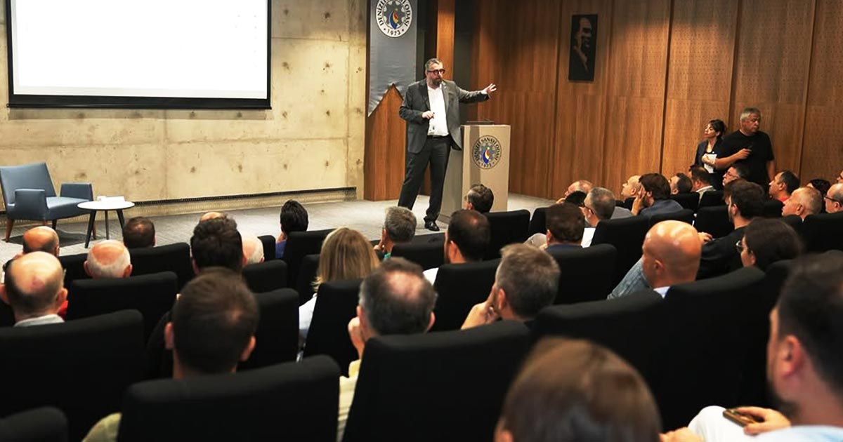 DENİZLİLİ SANAYİCİLERDEN YAPAY ZEKÂ ÇAĞINA HAZIRLIK