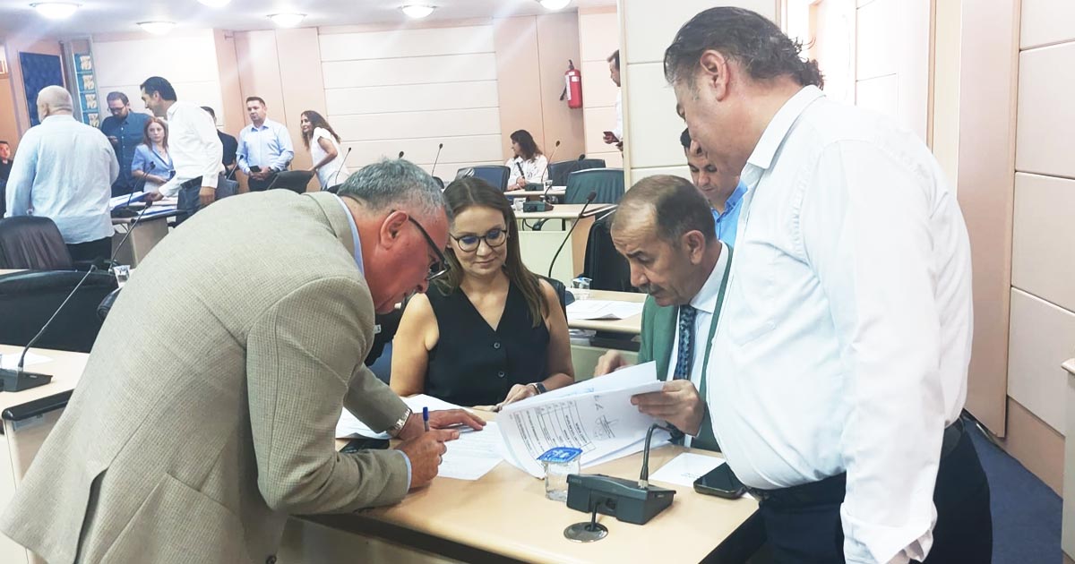 BÜYÜKŞEHİR MECLİSİ’NDE YENİ TABLO