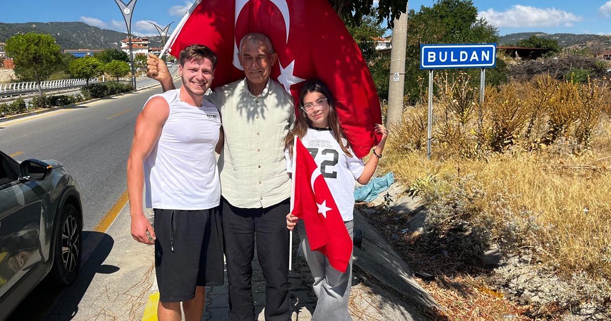 53 GÜNDE ALMANYA’DAN DENİZLİ’YE KOŞTU