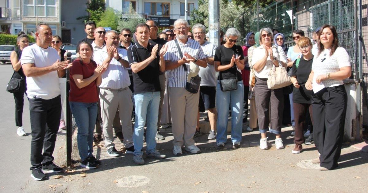 DERS SAATLERİ DEĞİŞTİ VELİLER KARŞI ÇIKTI