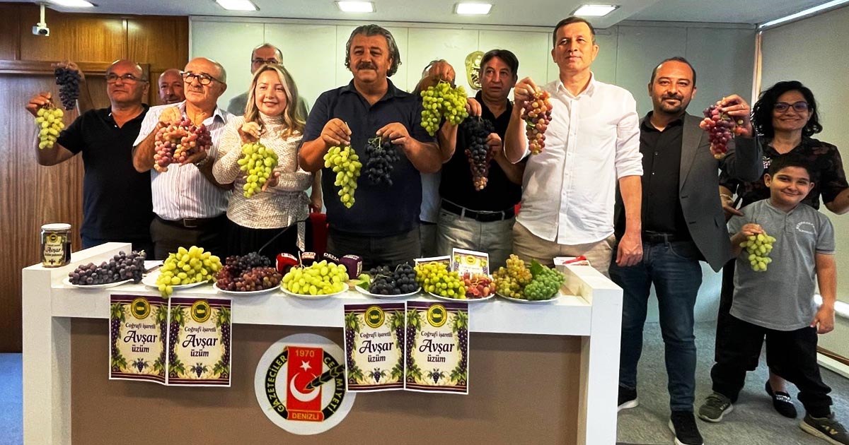 ŞENLİK COŞKUSU VE YARIŞMA BİR ARADA