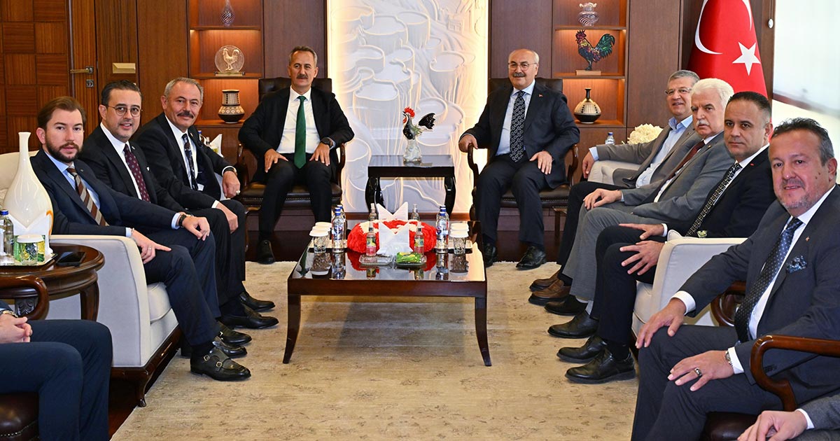 "DENİZLİ'Yİ GÜÇLÜ BİR MERKEZ YAPACAĞIZ"