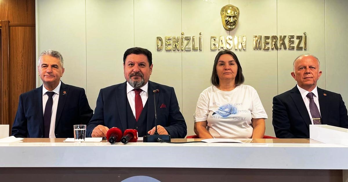 KANDEMİR: "BIÇAK KEMİĞE DAYANDI"
