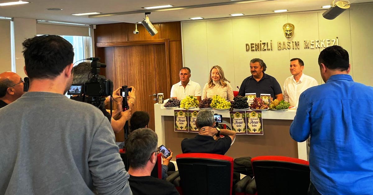ŞENLİK COŞKUSU VE YARIŞMA BİR ARADA