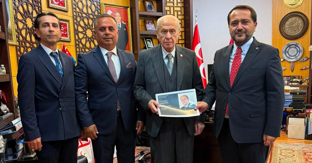 İL KONGRESİNİN RAPORUNU SUNDU