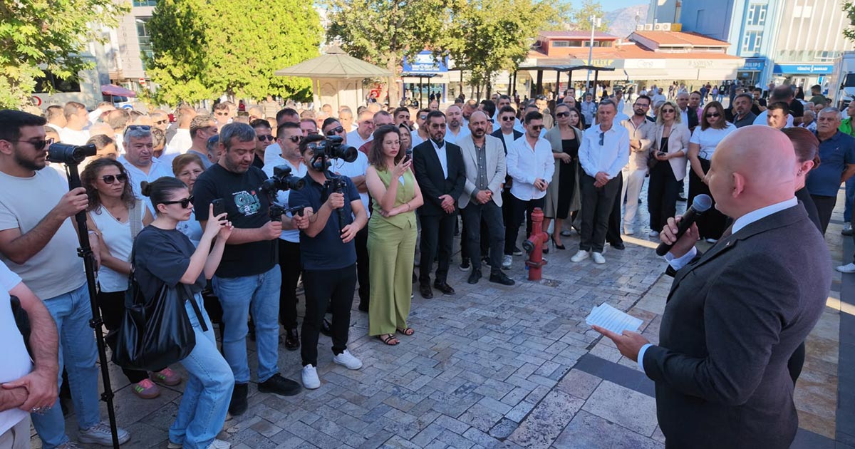 MÜFTÜLER MEYDANDAN DESTEK İSTEDİ