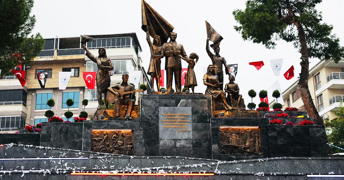 BAĞBAŞI KÜLTÜR MERKEZİ TÖRENLE AÇILDI