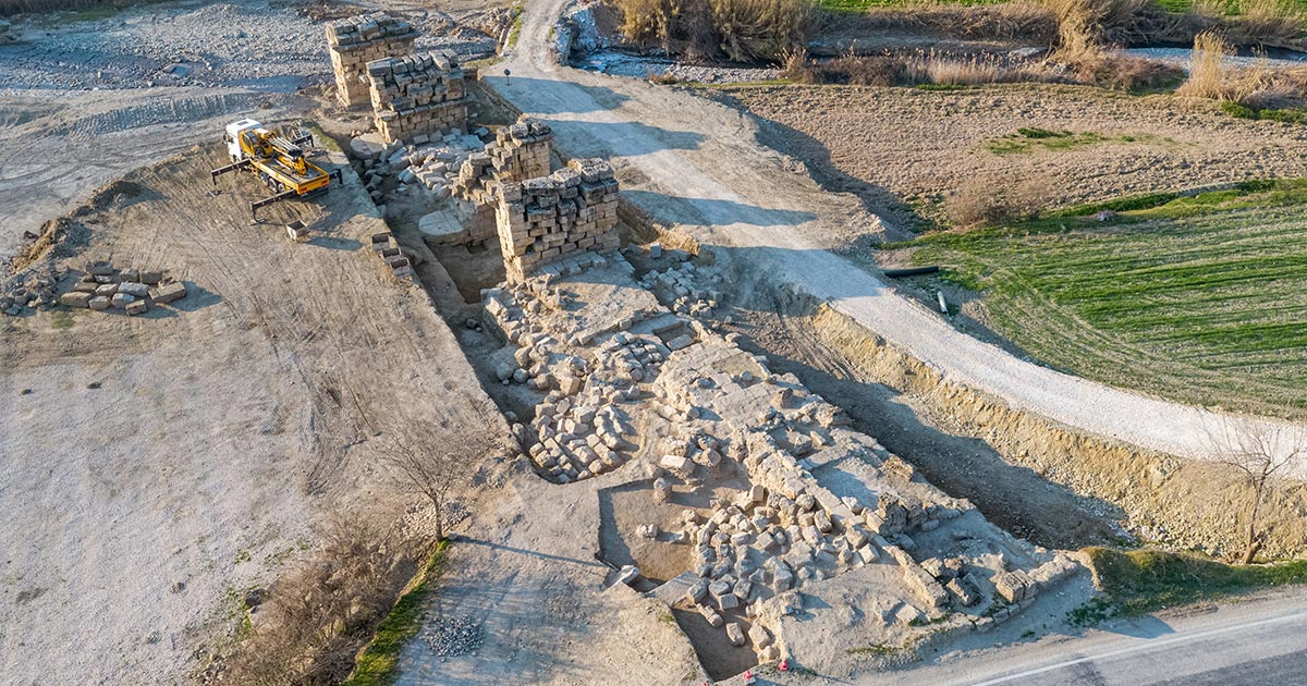 1900 YILLIK GÜMÜŞÇAY KÖPRÜSÜ RESTORE EDİLDİ