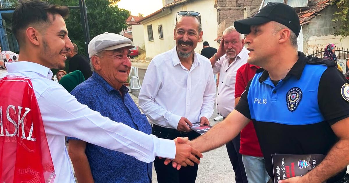 MUTLULUĞA KURŞUN SIKMA