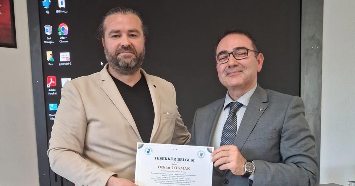 "BAŞARI TESADÜF DEĞİL, EMEK İŞİDİR" DİYEREK GENÇLERE MESAJ VERDİ