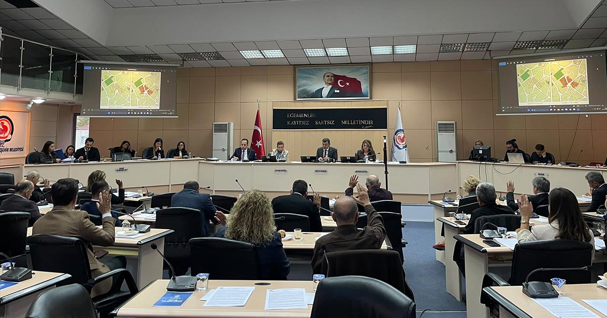 ÇAVUŞOĞLU’NDAN ŞEHİR HASTANESİ’NDE SÜRGÜN İDDİASI