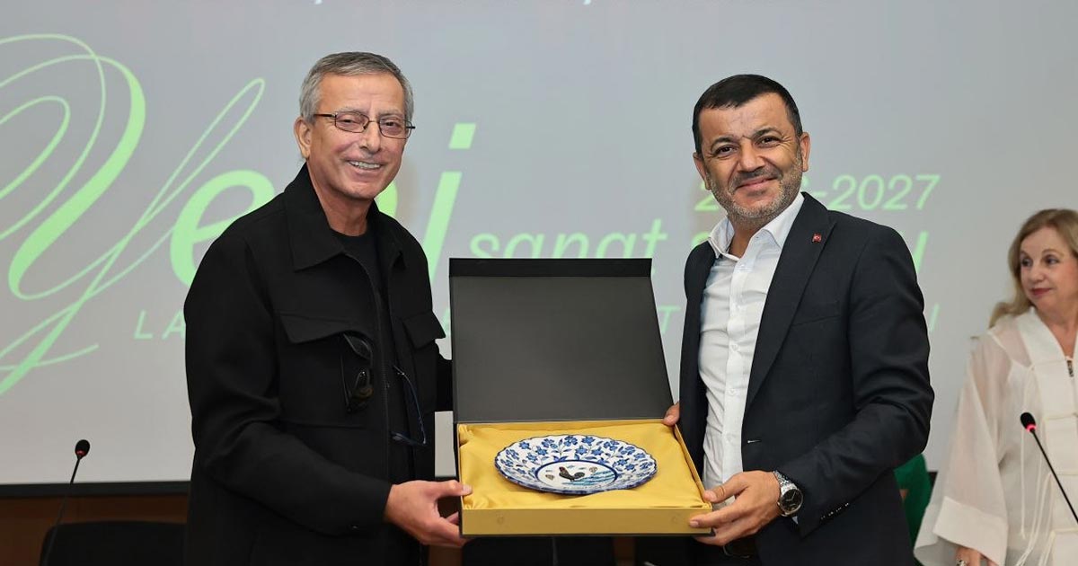 DENİZLİ BÜYÜKŞEHİR’DE ŞEHİR TİYATROSU PERDELERİNİ AÇIYOR