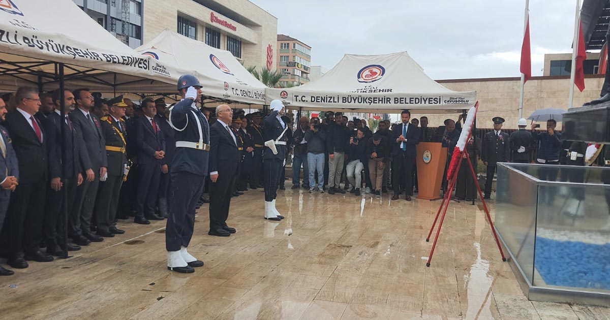 DENİZLİ’DE CUMHURİYET BAYRAMI KUTLAMALARI BAŞLADI