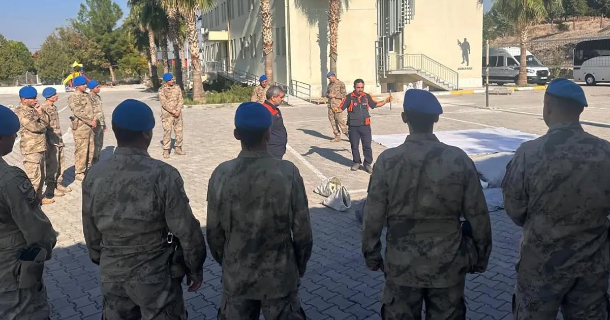 KOMANDOYA AFETE HAZIRLIK EĞİTİMİ