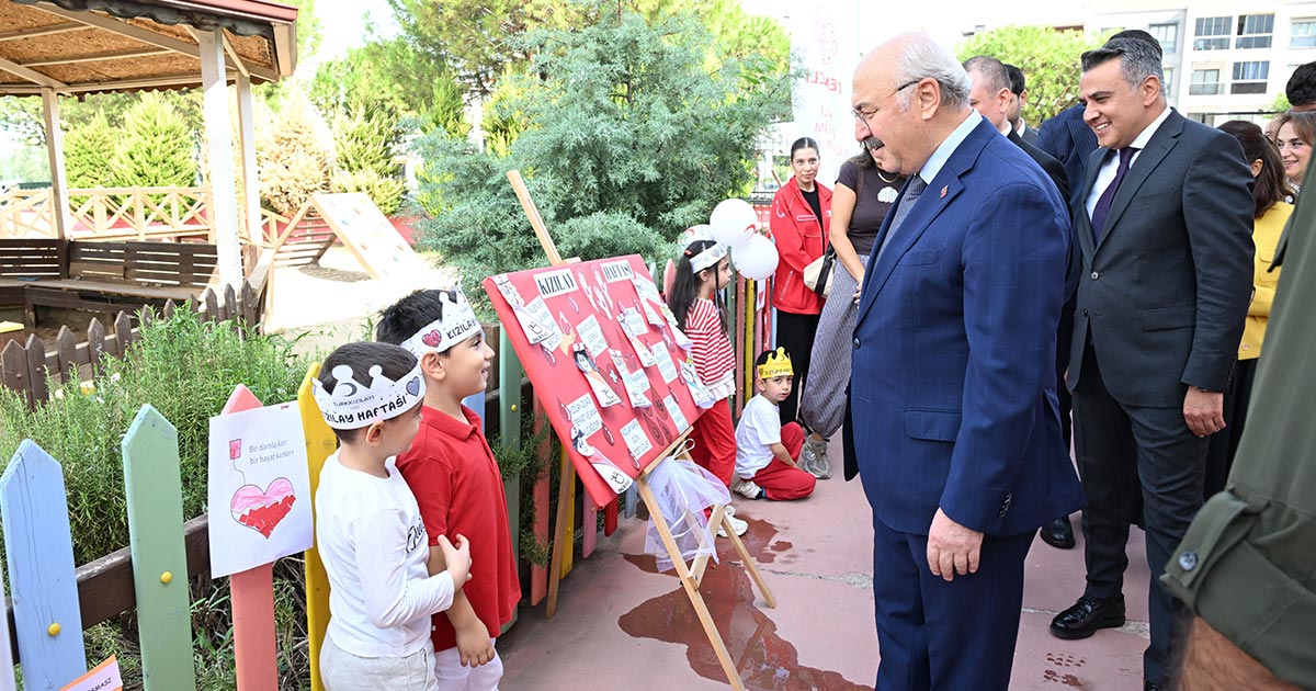 MİNİKLERDEN ANLAMLI DESTEK